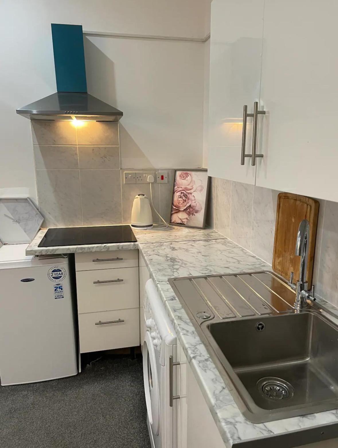 ברמינגהאם Apartment In Bham City Centre, Free Parking Sleeps 3 מראה חיצוני תמונה