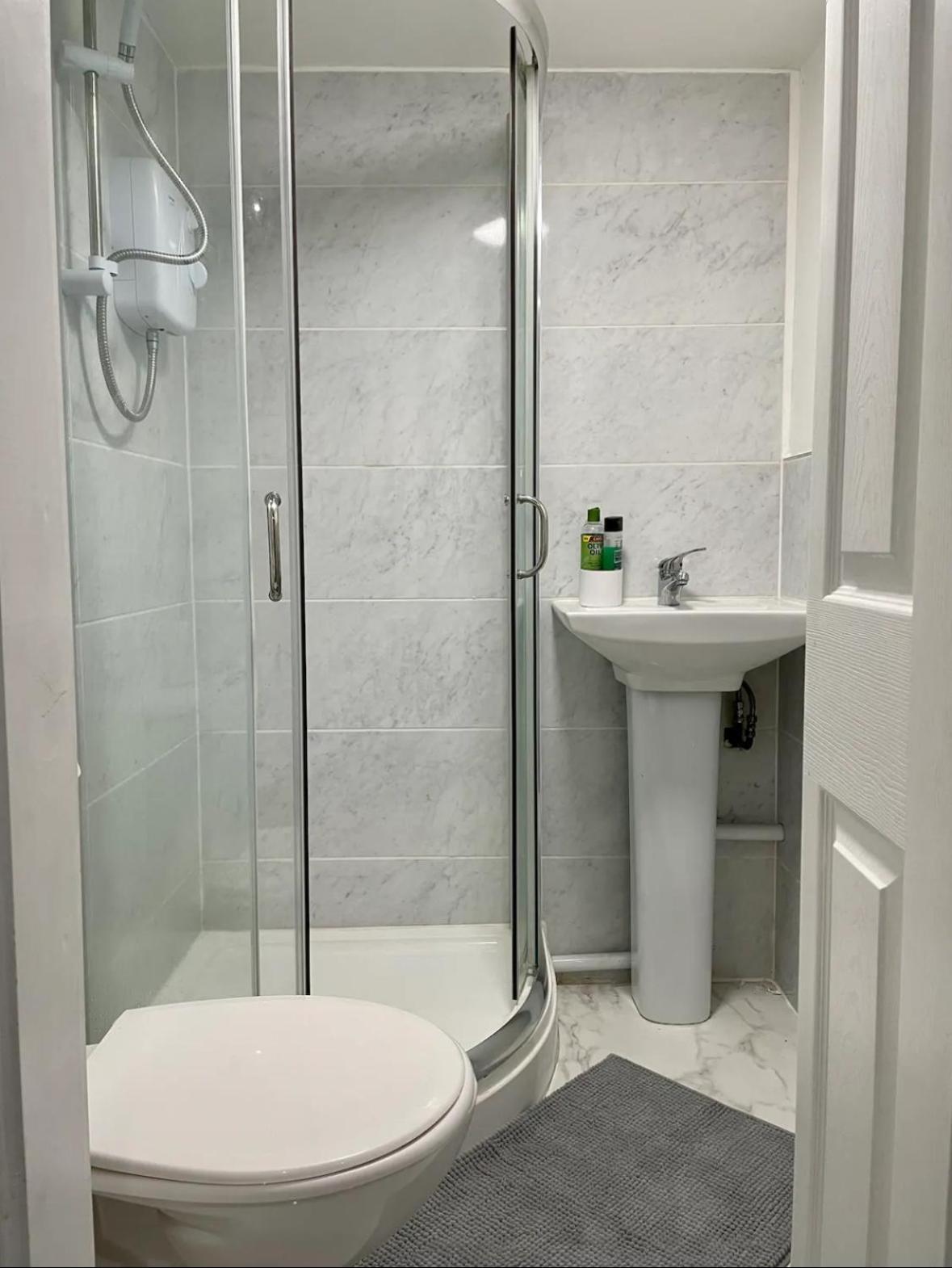 ברמינגהאם Apartment In Bham City Centre, Free Parking Sleeps 3 מראה חיצוני תמונה